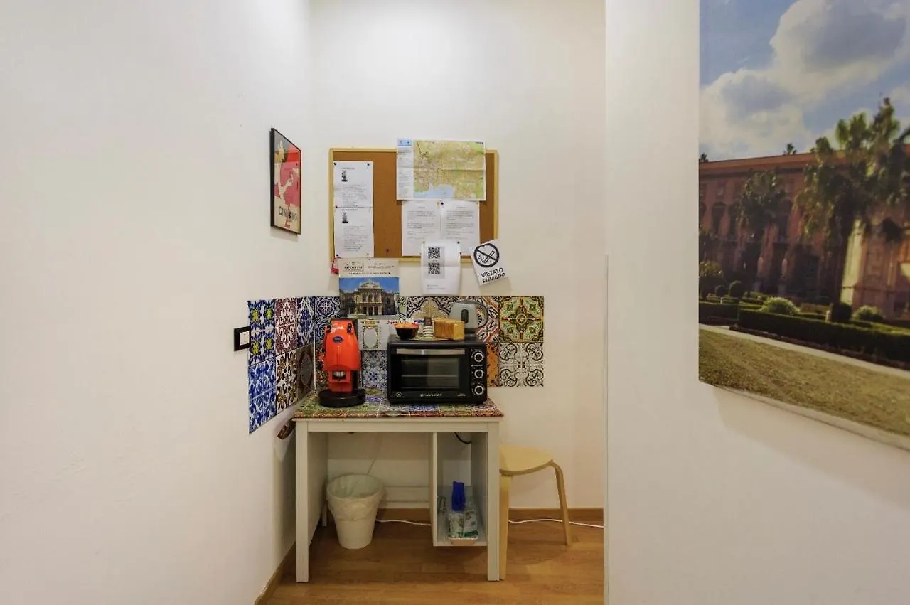 Guest house A' Baddaro - Capo Room Palermo Italy
